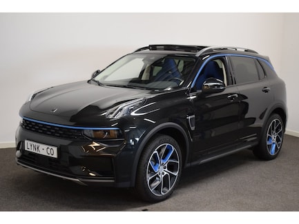 Lynk & Co 01 0