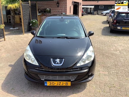 Peugeot 206+ 0