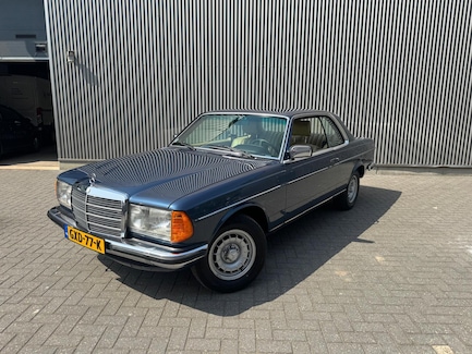 Mercedes-Benz 200-Serie 0