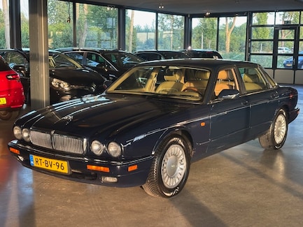 Jaguar Sovereign 0