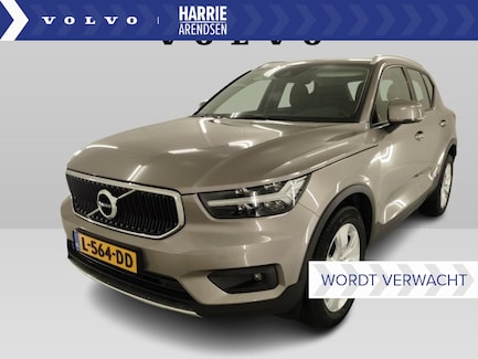 Volvo XC40 0