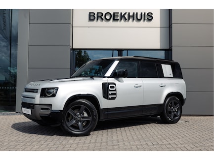 Land Rover Defender 0