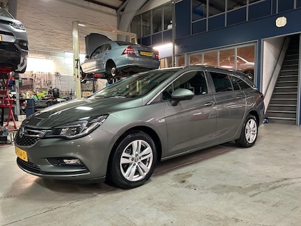 Opel Astra 0