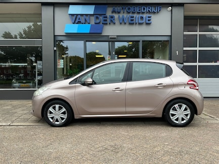 Peugeot 208 0