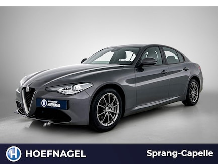 Alfa Romeo Giulia 0