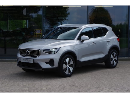 Volvo XC40 0