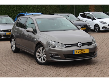 Volkswagen Golf 0