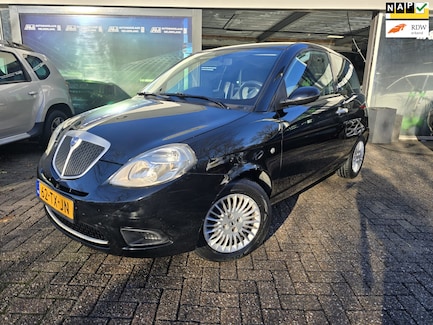 Lancia Ypsilon 0