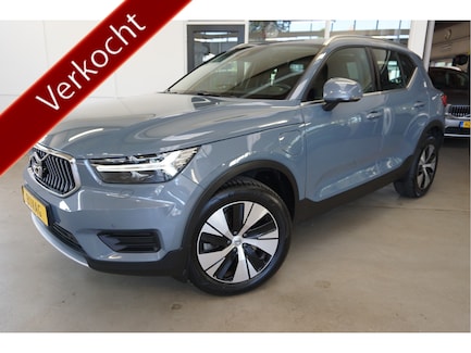 Volvo XC40 0