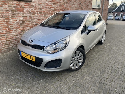 Kia Rio 0