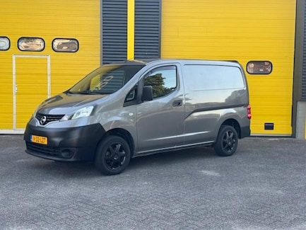 Nissan NV200 0
