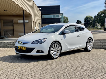 Opel Astra 0