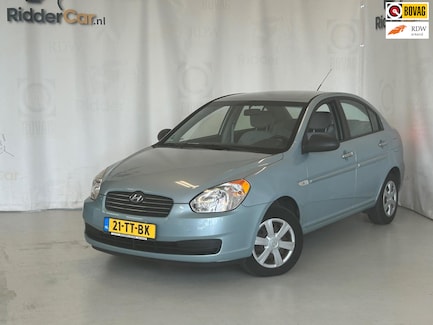 Hyundai Accent 0