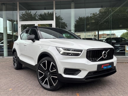 Volvo XC40 0
