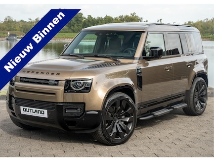 Land Rover Defender 0
