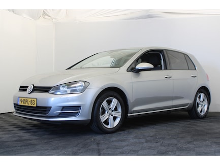 Volkswagen Golf 0