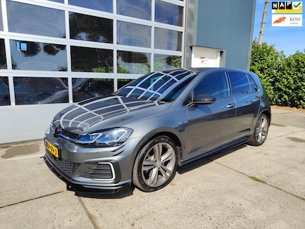 Volkswagen Golf 0