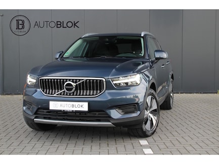 Volvo XC40 0
