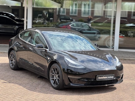 Tesla Model 3 0