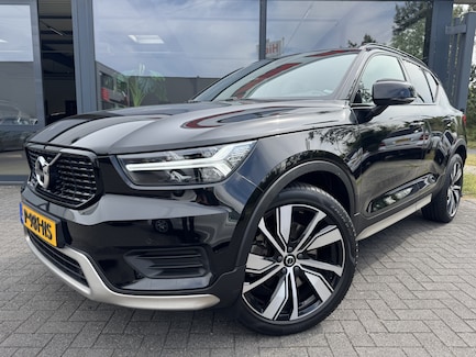 Volvo XC40 0