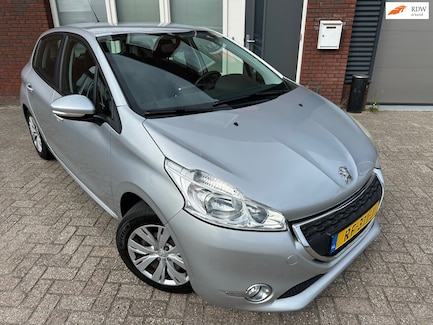 Peugeot 208 0