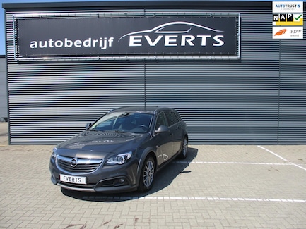 Opel Insignia 0