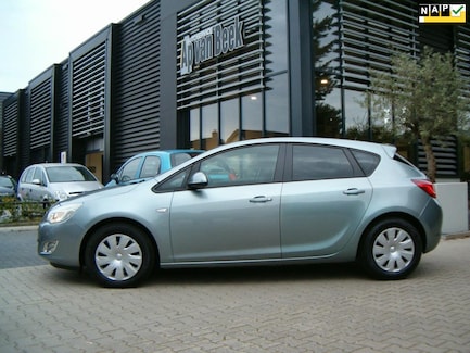 Opel Astra 0