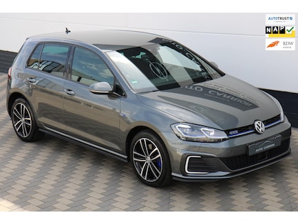 Volkswagen Golf 0