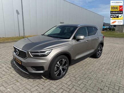 Volvo XC40 0