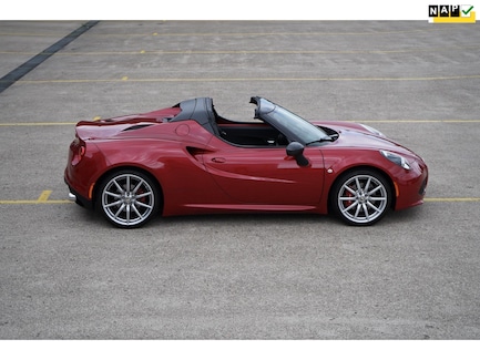 Alfa Romeo 4C 0