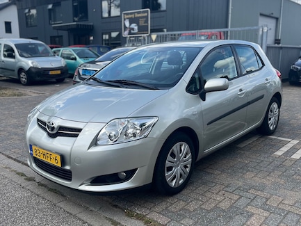 Toyota Auris 0