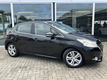 Peugeot 208 0
