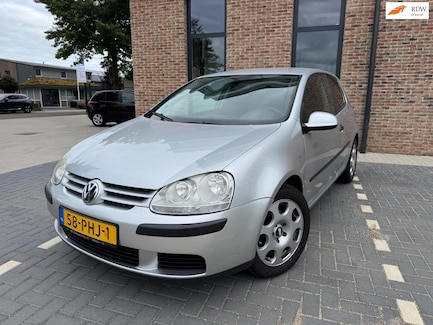 Volkswagen Golf 0
