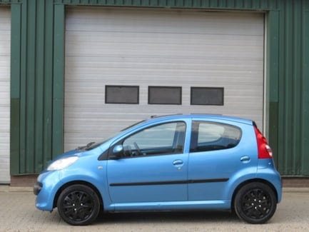 Peugeot 107 0