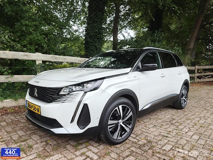 Peugeot 5008 0