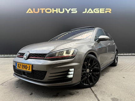 Volkswagen Golf 0