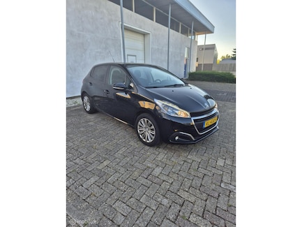 Peugeot 208 0