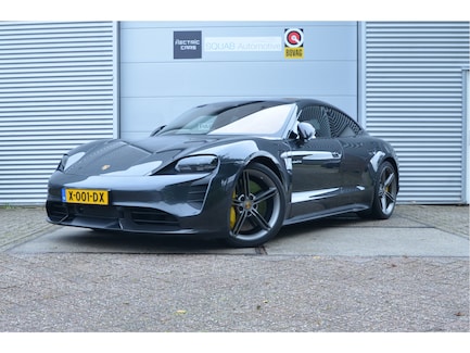 Porsche Taycan 0