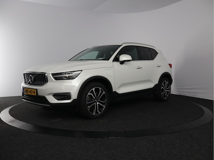Volvo XC40 0