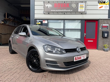 Volkswagen Golf 0