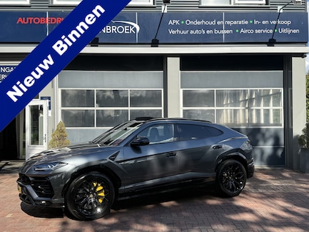 Lamborghini Urus 0