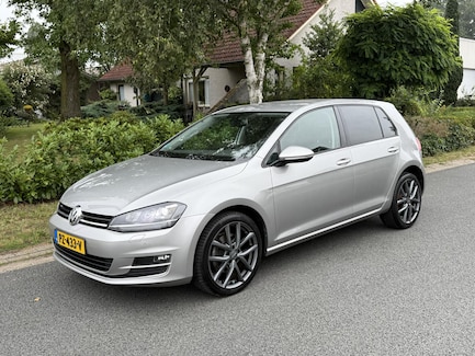 Volkswagen Golf 0