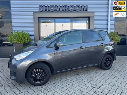 Toyota Verso-S 0