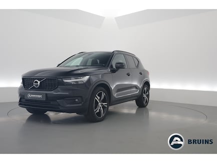 Volvo XC40 0