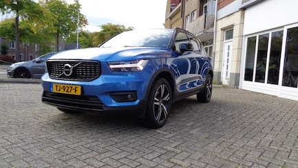 Volvo XC40 0