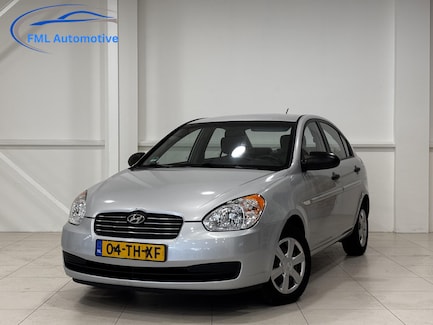 Hyundai Accent 0