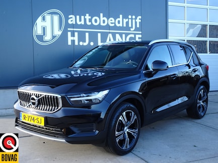 Volvo XC40 0