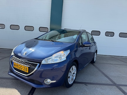 Peugeot 208 0
