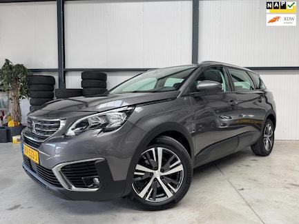 Peugeot 5008 0