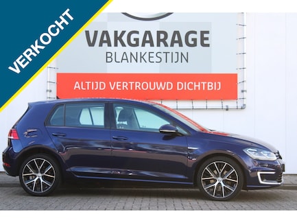 Volkswagen E-Golf 0